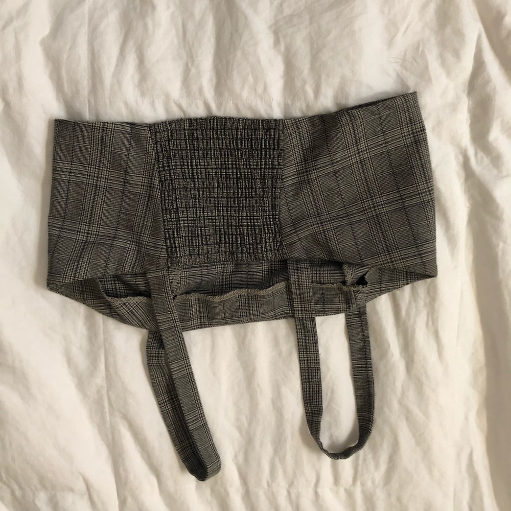 Im selling this because is not my size - Picture 2 of 5